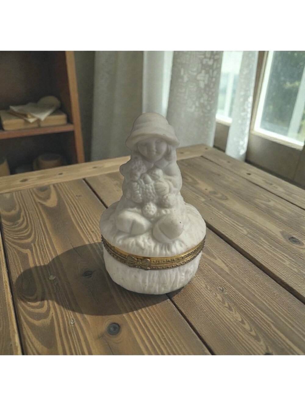Vintage Hermitage Pottery Girl Figurine Trinket Jewelry Box 1998